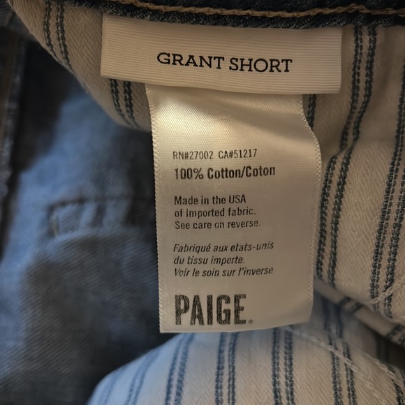 Paige Grant Distressed Cuffed Light Wash Denim Shorts - size 26 - Picture 5 of 5